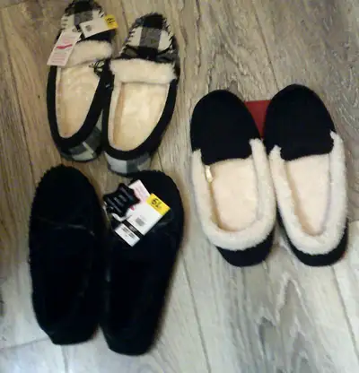 new ladies slippers black and white check memory foam size 7 $15.00 black genuine leather and memory...