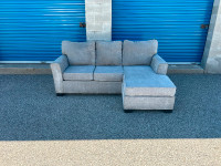 FREE DELIVERY• GREY SECTIONAL COUCH / SOFA w/ REVERSIBLE CHAISE