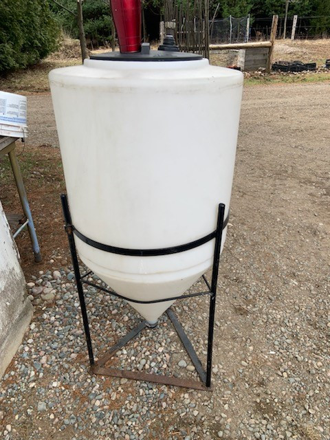 poly tank with frame in Other in Sault Ste. Marie