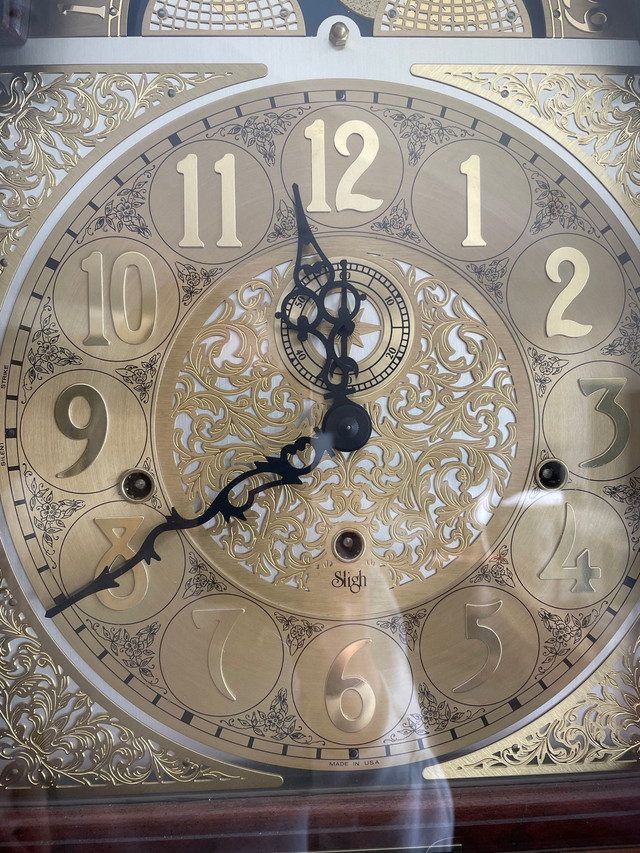 Sligh grandfather clock  in Arts & Collectibles in City of Toronto - Image 3