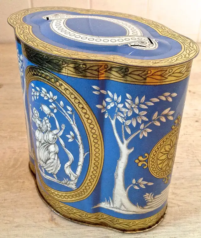 Antiquity. Collection. Old tin box. England63417636189187122