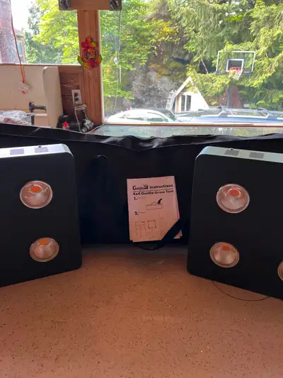Gorilla Grow Tent 4x4. 2x200 watt with IR. 2x800 watt COB. OBO, View more