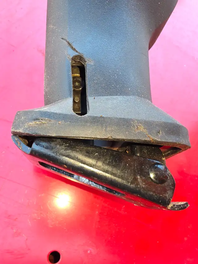 Jobmate Job Mate Reciprocating Saw 6.5A 120V Corded 1 Blade Key in Power Tools in Windsor Region - Image 7