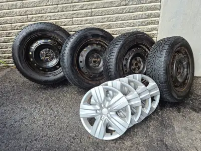 $250 4 pneux d'hiver + jantes + Enjoliveurs (SUBARU) 225-65-17