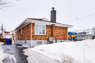 Très beau 41/2 au 399 Rue Royal-Brassard dans un sous-sol