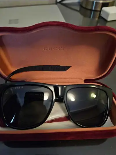 Brand New Men's Gucci Green & Red Shades, View more