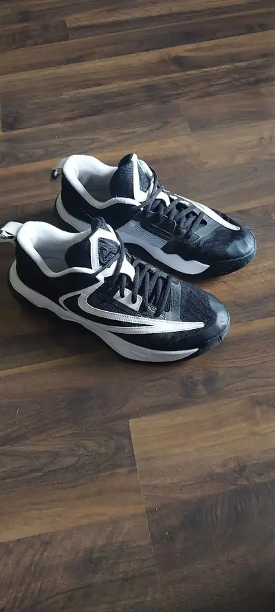 Nike indoor turf running shoes , View more