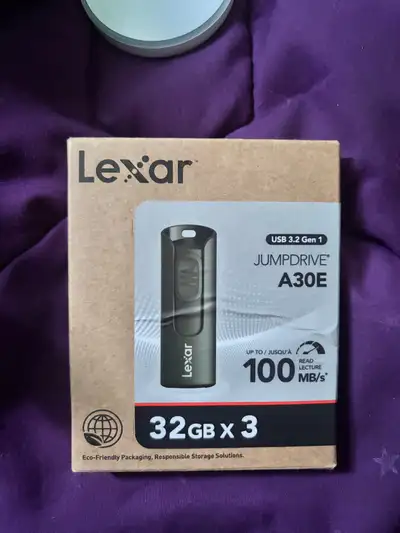 Lexar JumpDrive 32GB 3-Pack, View more