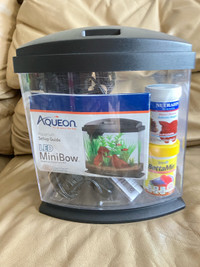 Aqueon Beta Fish bowl with supplies 