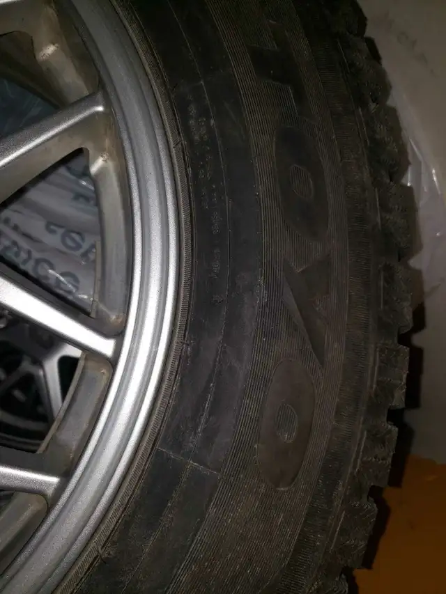 Rims & Tires  235 65 R17  in Tires & Rims in City of Halifax - Image 3