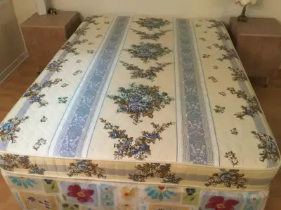 Matelas double à ressorts très ferme, View more