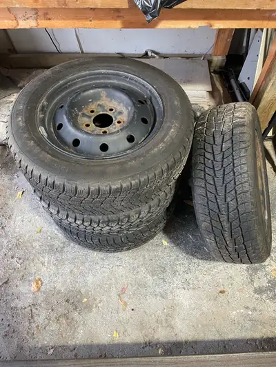 5” winter rims with 5 bolt 114.3 pattern. Tires are 195/65R15 with plenty of tread.