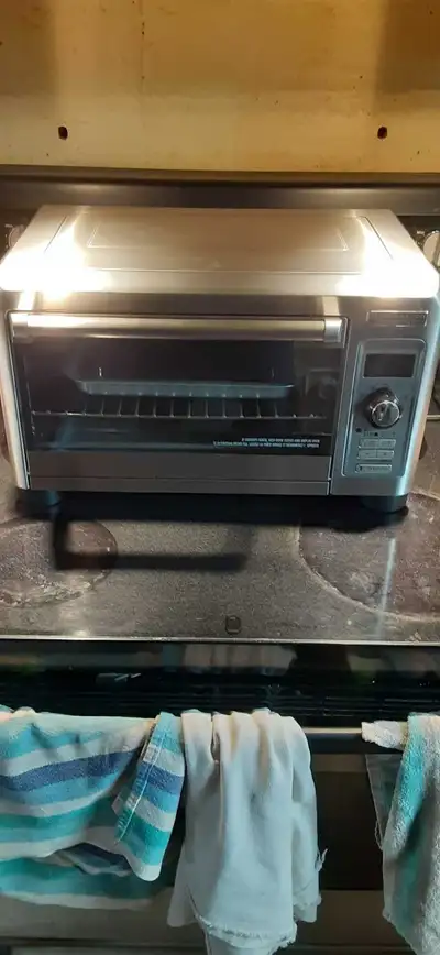 four  de comptoir Hamilton beach parfaite condition 80$, View more