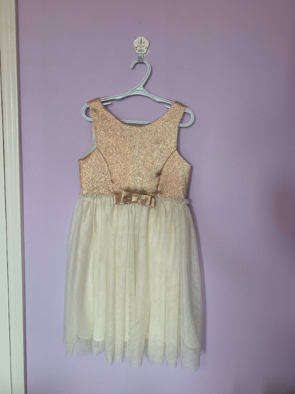 Girls Dress-Size 8/9 in Kids & Youth in Oakville / Halton Region