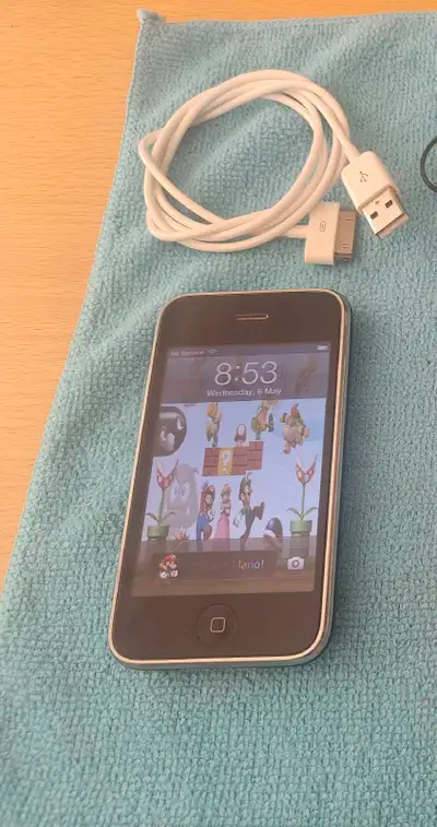 iPhone 3GS, 16 gb Jailbroken, View more