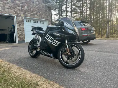 Selling my 2007 CBR1000RR the bike is in excellent shape it has very low mileage and has been meticu...