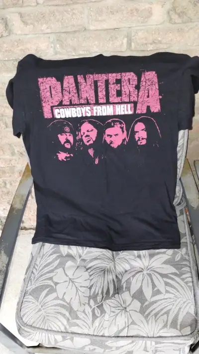 Very Rare - Pantera T-shirts & Belt Buckles brand new, View more