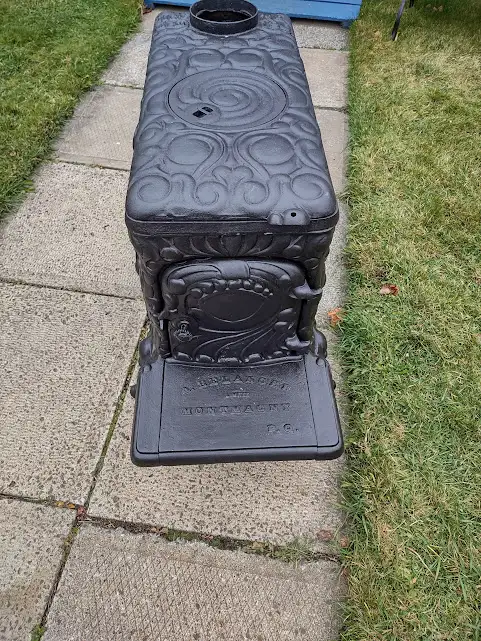 Gros Poele A bois Box Stove Bélanger in Fireplace & Firewood in Thetford Mines - Image 4