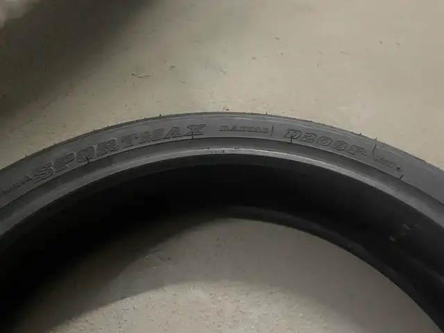 Dunlop Sportmax Motorcycle Tires in Motorcycle Parts & Accessories in Ottawa - Image 8