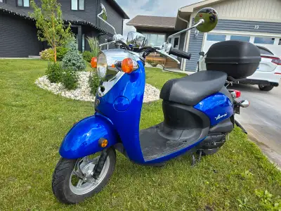 2007 with 2596 km. Excellent condition. Everything works and it runs great. New battery last year. C...