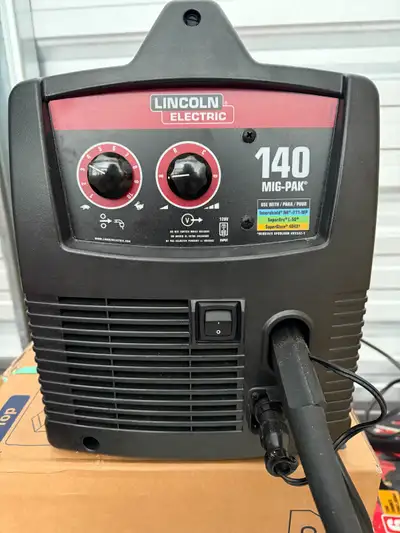 LINCOLN ELECTRIC STARTER WELDING RIG, View more