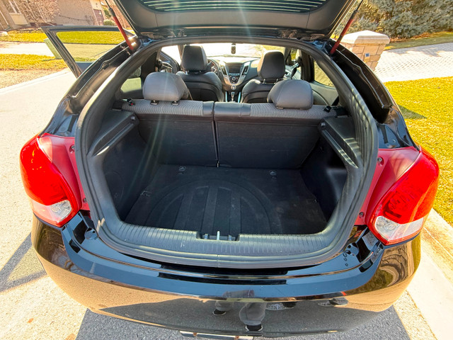 2016 Hyundai Veloster Tech Hatchback in Cars & Trucks in Markham / York Region - Image 4