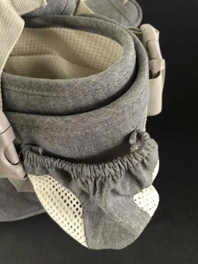 Baby Hip Carrier in Strollers, Carriers & Car Seats in Barrie - Image 5
