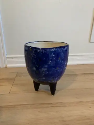 Various ceramic plant pots for sale, View more