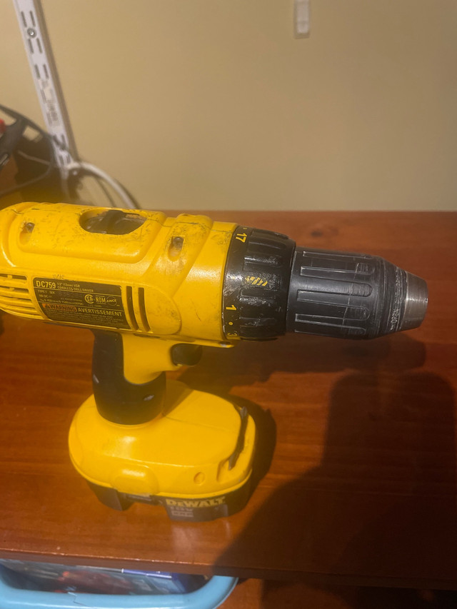 18V Dewalt Hammer Drill 1/2” in Power Tools in Calgary