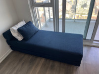Amala queen day bed