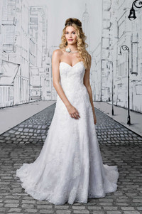 BRAND NEW Justin Alexander Wedding Dress, Pearl Beaded Lace Gown