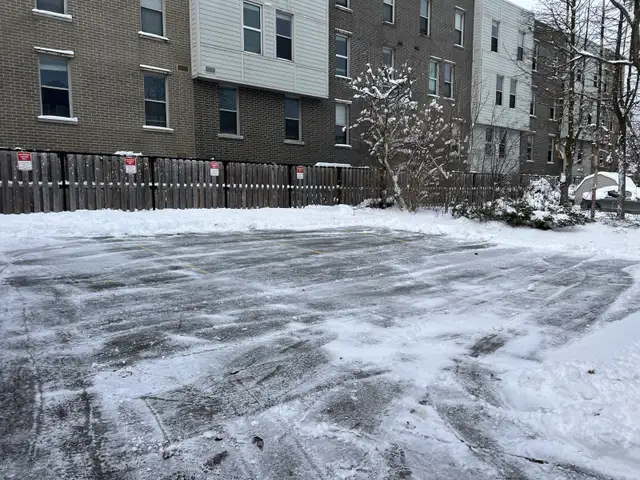 Snow removal kitchener- waterloo64141821835011124