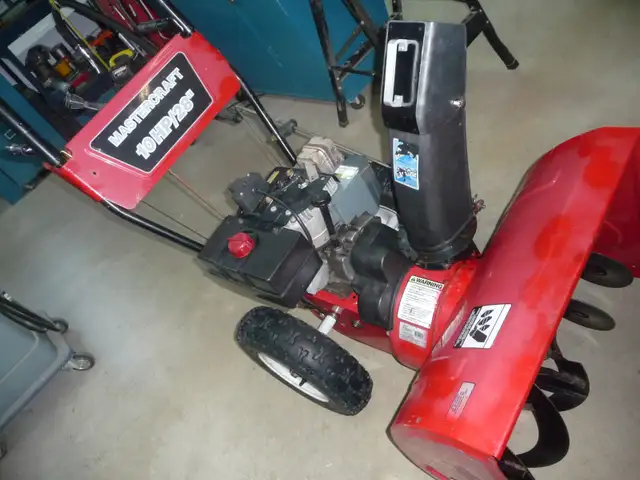 Soufleuse Mastercraft(MTD) 10hp 28" in Snowblowers in Laval / North Shore - Image 2