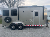 2024 Harmar Dixie Star horse trailer