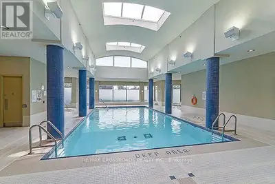 Modern Condo Room for Rent – Ideal for Student – $1100/month (Al