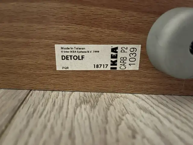 90s Vintage IKEA bookcase display cabinets with lights in Bookcases & Shelving Units in Gatineau - Image 11