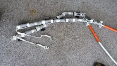 This curtain air bag came off of a 2004 Infiniti G35 coupe.03-07 infiniti g35 coupe side curtain air...