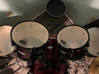 5-piece Forum Series Pearl Drum Kit