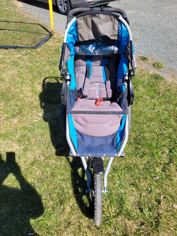 BOB Stroller in Strollers, Carriers & Car Seats in Bathurst - Image 3