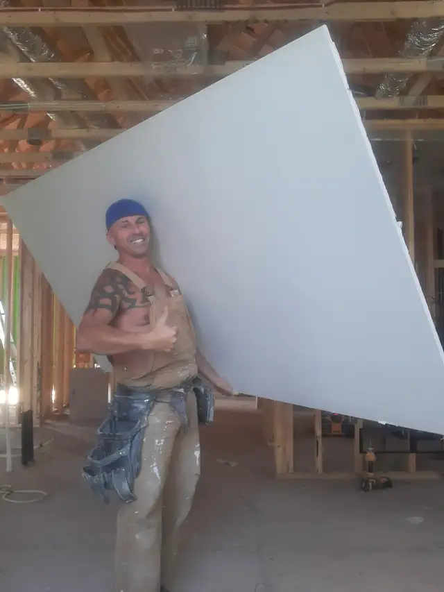Drywaller, carpenter for hire .584651895609108483