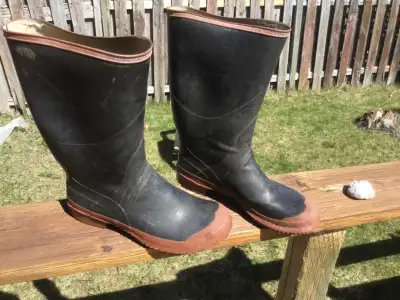 Botte de pluie fait au Canada, View more
