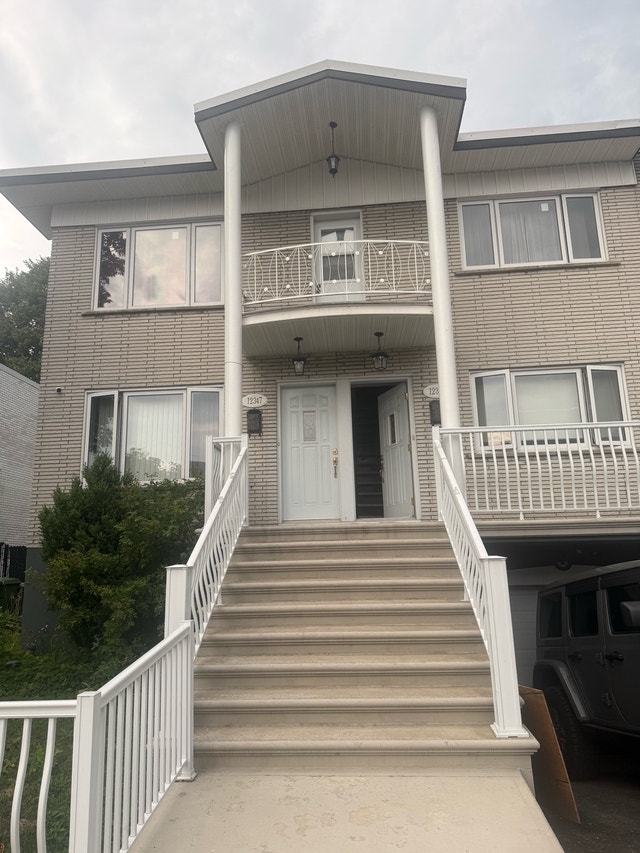 12345 Av. Fortin — photo 2