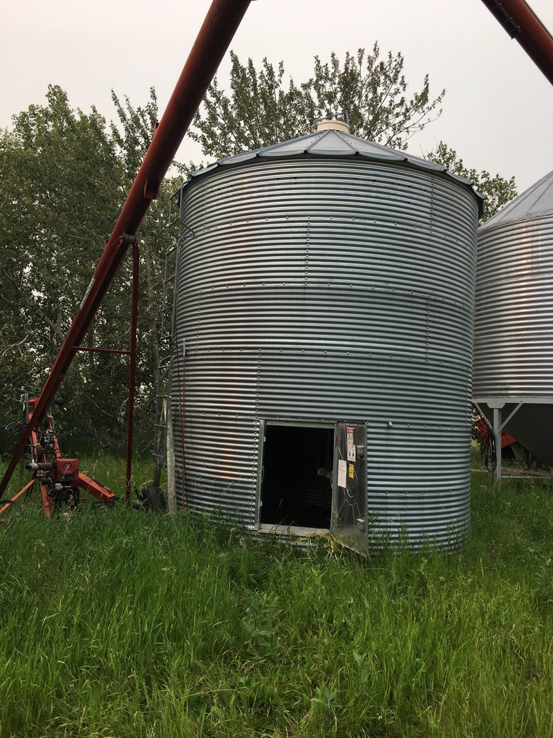 Selling Grain Bins Farming Equipment Saskatoon Kijiji