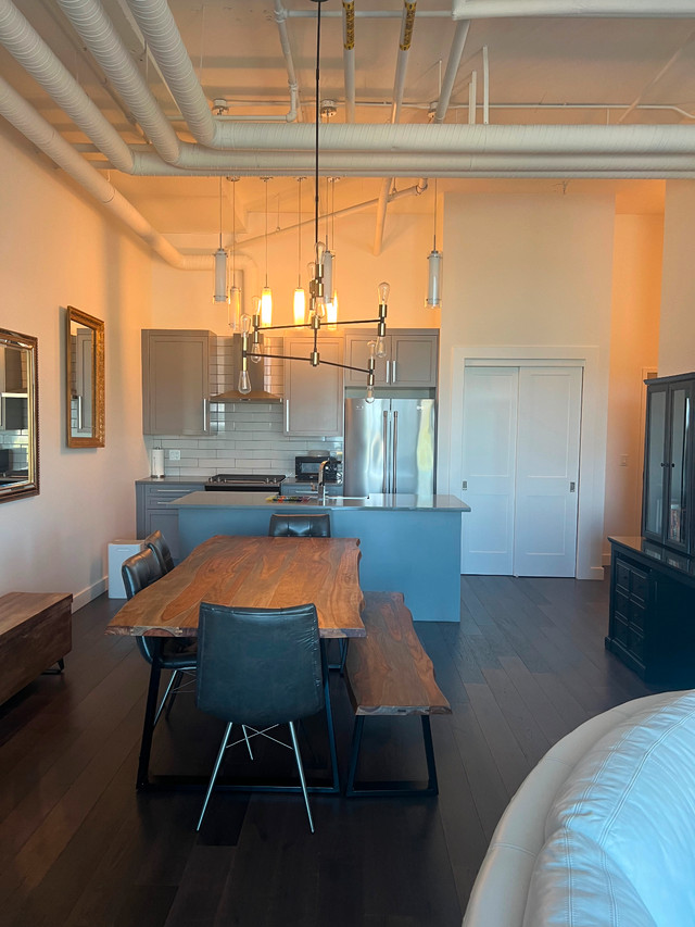 One Bedroom plus Den ( Bearmountain) in Long Term Rentals in Victoria