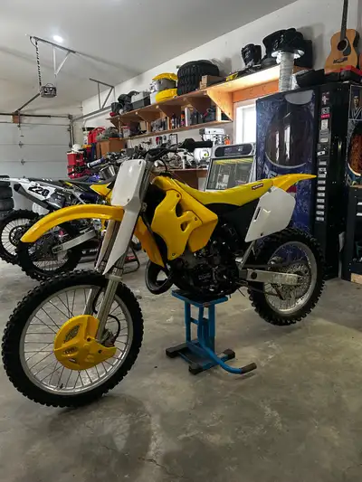 1997 Suzuki RM125 Serious inquiries only. Completely rebuilt with approximately 8 hours on the entir...