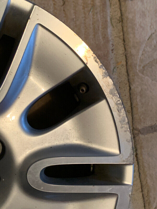 Reduced- Mini Cooper Camden Edition Wheel Rim in Tires & Rims in Hamilton - Image 4