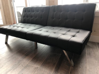 Convertible sofa/bed
