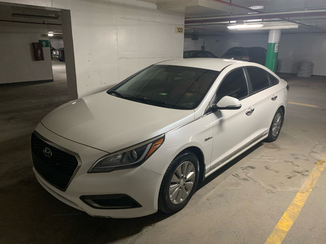 Hyundai Sonata Hybrid 2016 dans Autos et camions  à Ville de Montréal