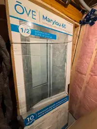 Ove 60” Shower enclosure with base