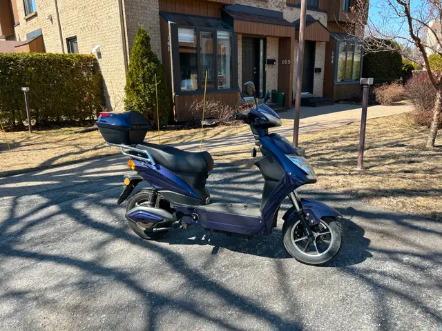 Scooter Electrique - Daymak Arrow in eBike in Longueuil / South Shore - Image 7